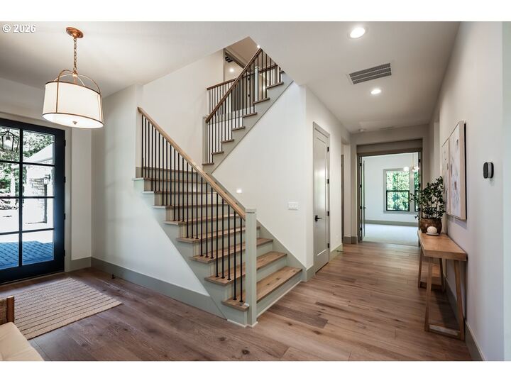 Property Photo:  964 Country Commons Ln  OR 97034 