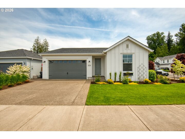 Property Photo:  1524 N River Alder St  OR 97013 