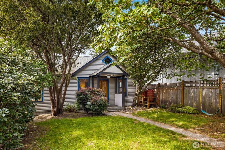 Property Photo:  6241  6th Avenue NW  WA 98107 