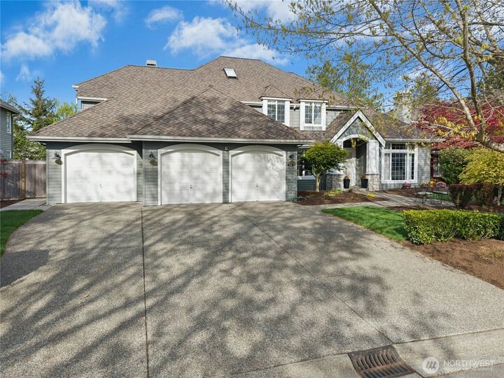 Property Photo:  2218  274th Court SE  WA 98075 