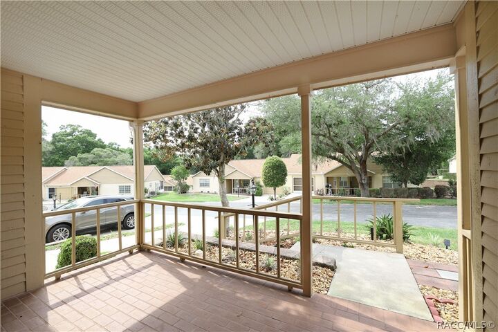 Property Photo:  3637 N Laurelwood Loop  FL 34465 