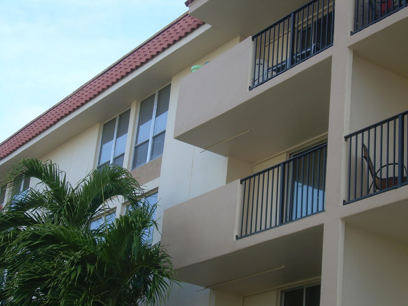 Property Photo:  1000 Spanish River Road 3B  FL 33432 