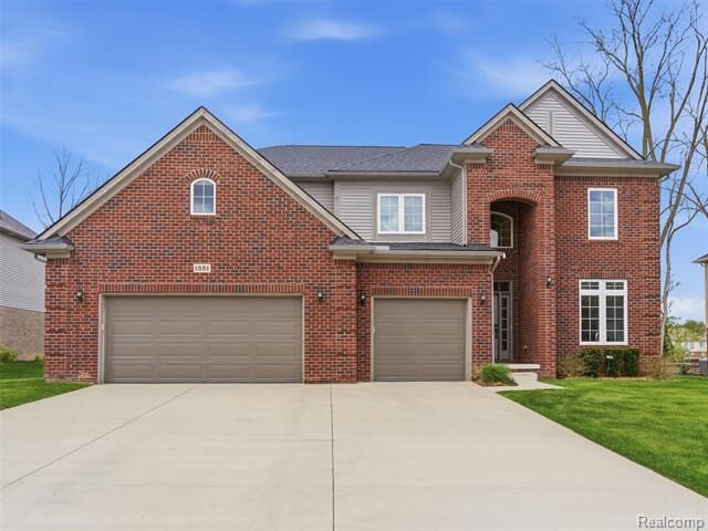 Property Photo:  1551 Garrett Drive  MI 48085 