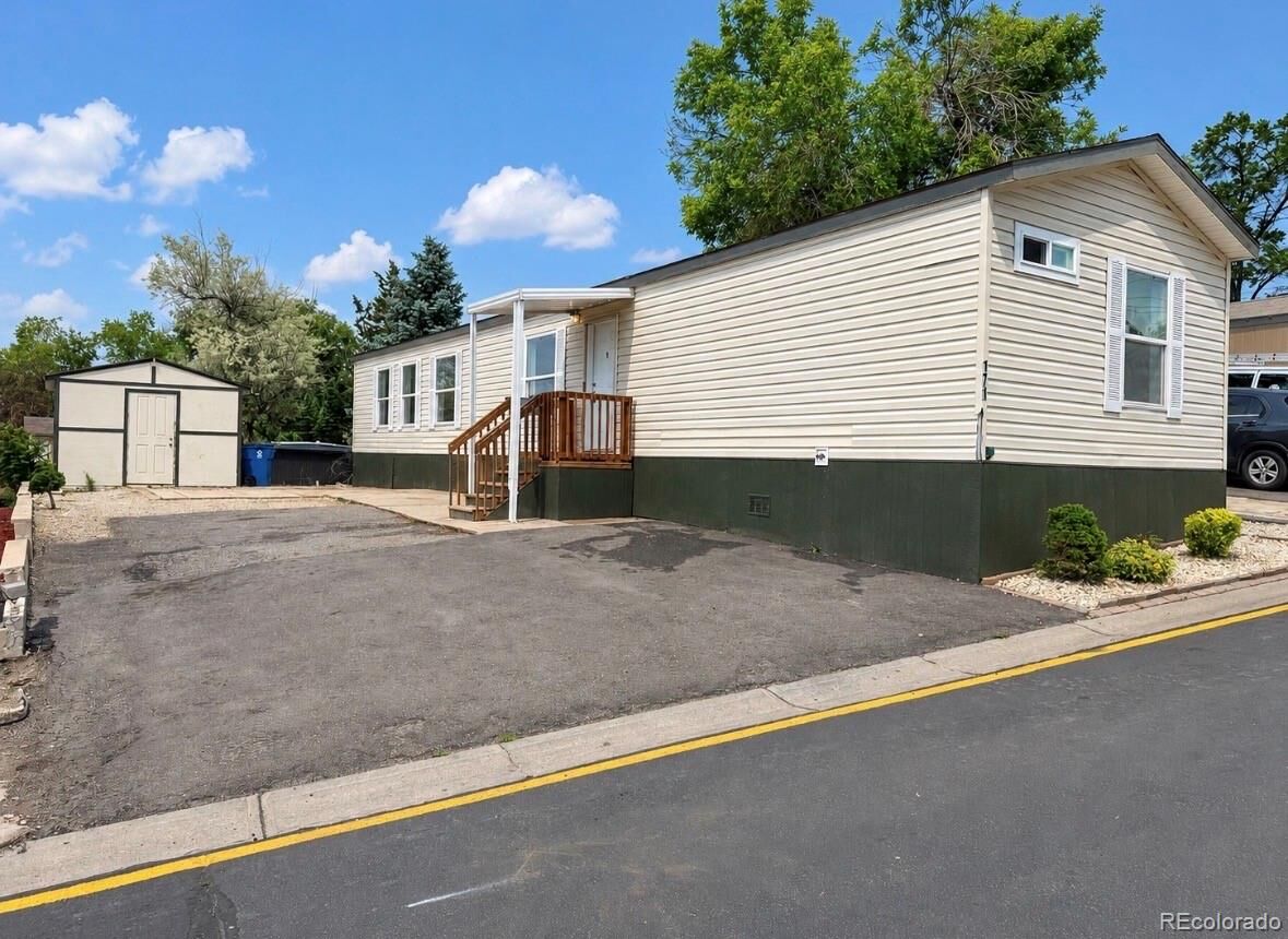 Property Photo:  2551 W 92 Avenue  CO 80260 