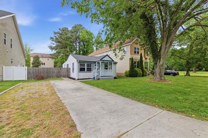 Property Photo:  100 Columbus Ave  VA 23321 