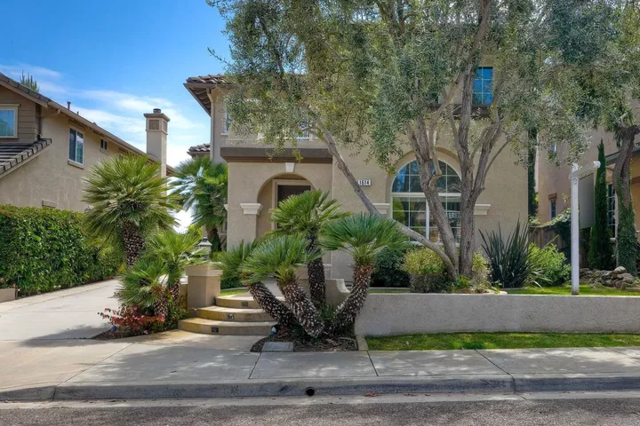 Property Photo:  1614 Reflection  CA 92078 