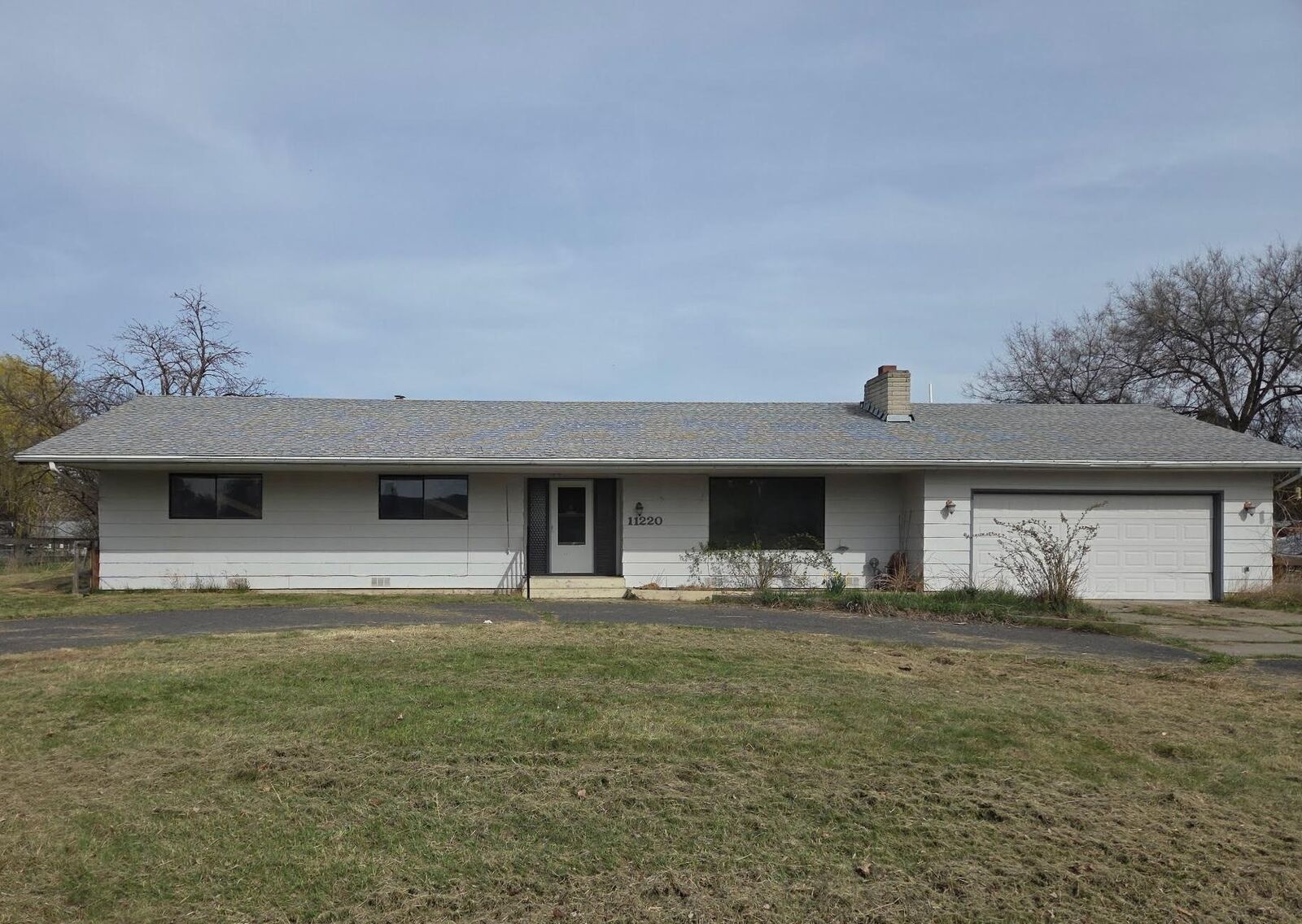 Property Photo:  11220 N Morrill Dr  WA 99021 