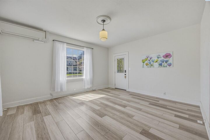 Property Photo:  25 E 3rd Ave  WA 99336 