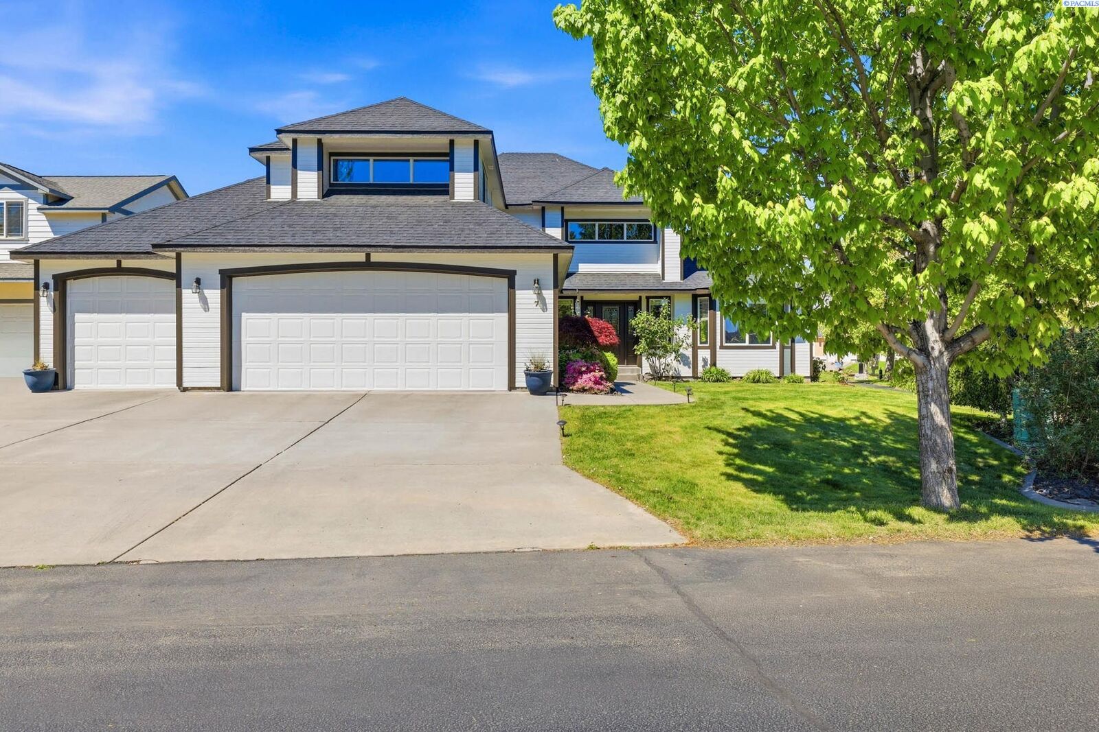 Property Photo: 7 Buttercup Ct WA 99301