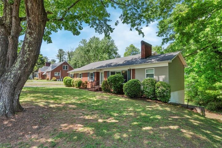 Property Photo:  213 Old Westfield Road  NC 27041 