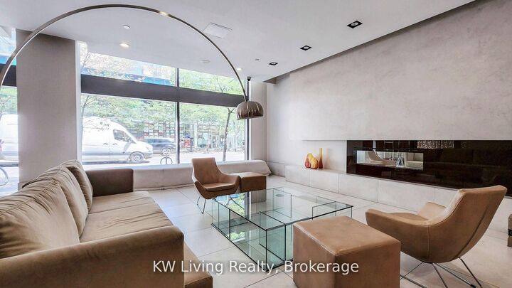 Property Photo: 832 Bay Street 1303 ON M5S 1Z6