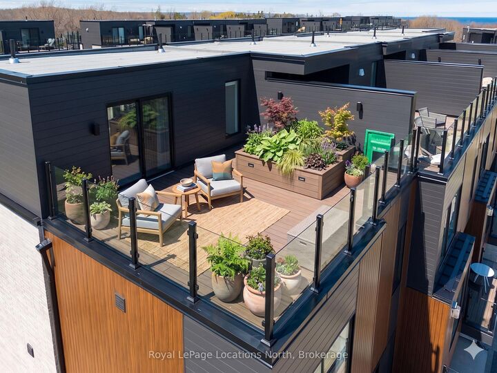 Property Photo: 117 Sladden Court 5 ON N0H 2P0