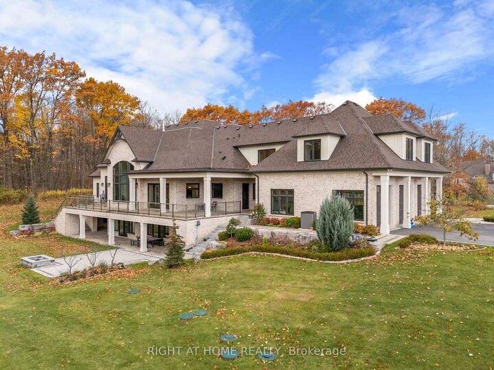 Property Photo: 2606 Harvestmoon Lane ON L7P 0N5
