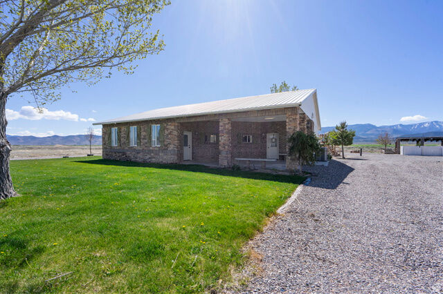 Property Photo:  1129 S River Side Dr  UT 84723 
