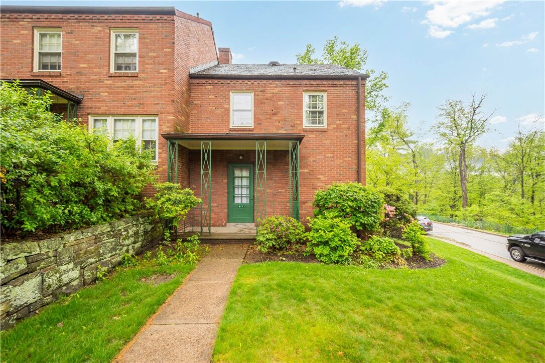 Property Photo:  611 Olympia Road  PA 15211 