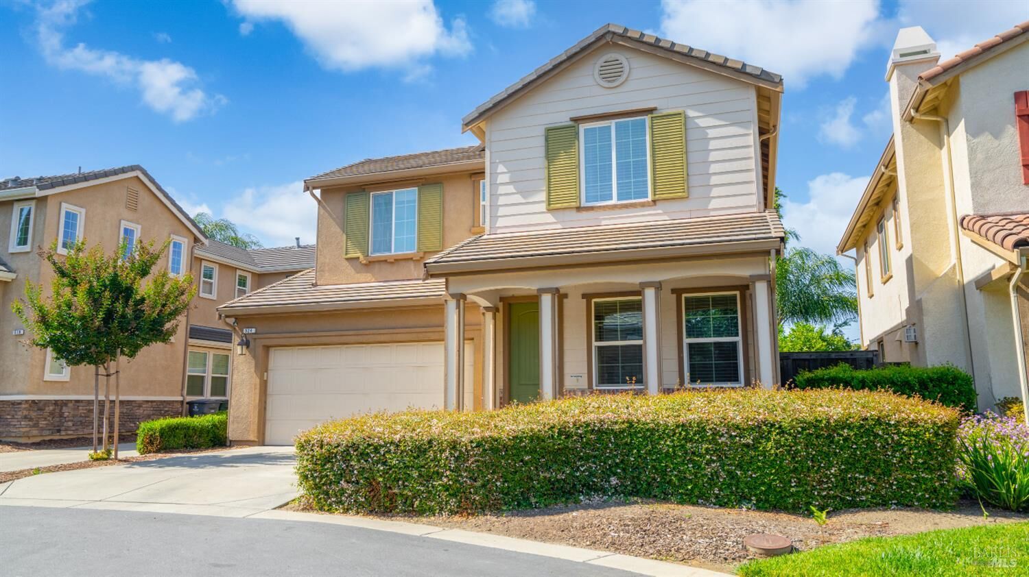 Property Photo:  524 Chaparral Loop  CA 95688 