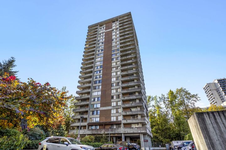 3737 Bartlett Court 1605 — photo 1