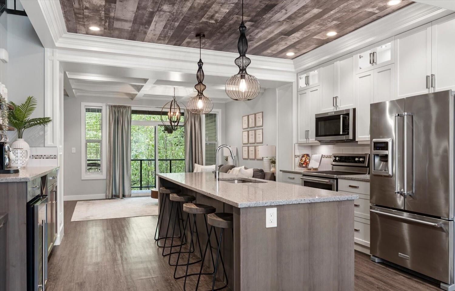 Property Photo: 520 Hot Springs Road 2 BC V0M 1K0