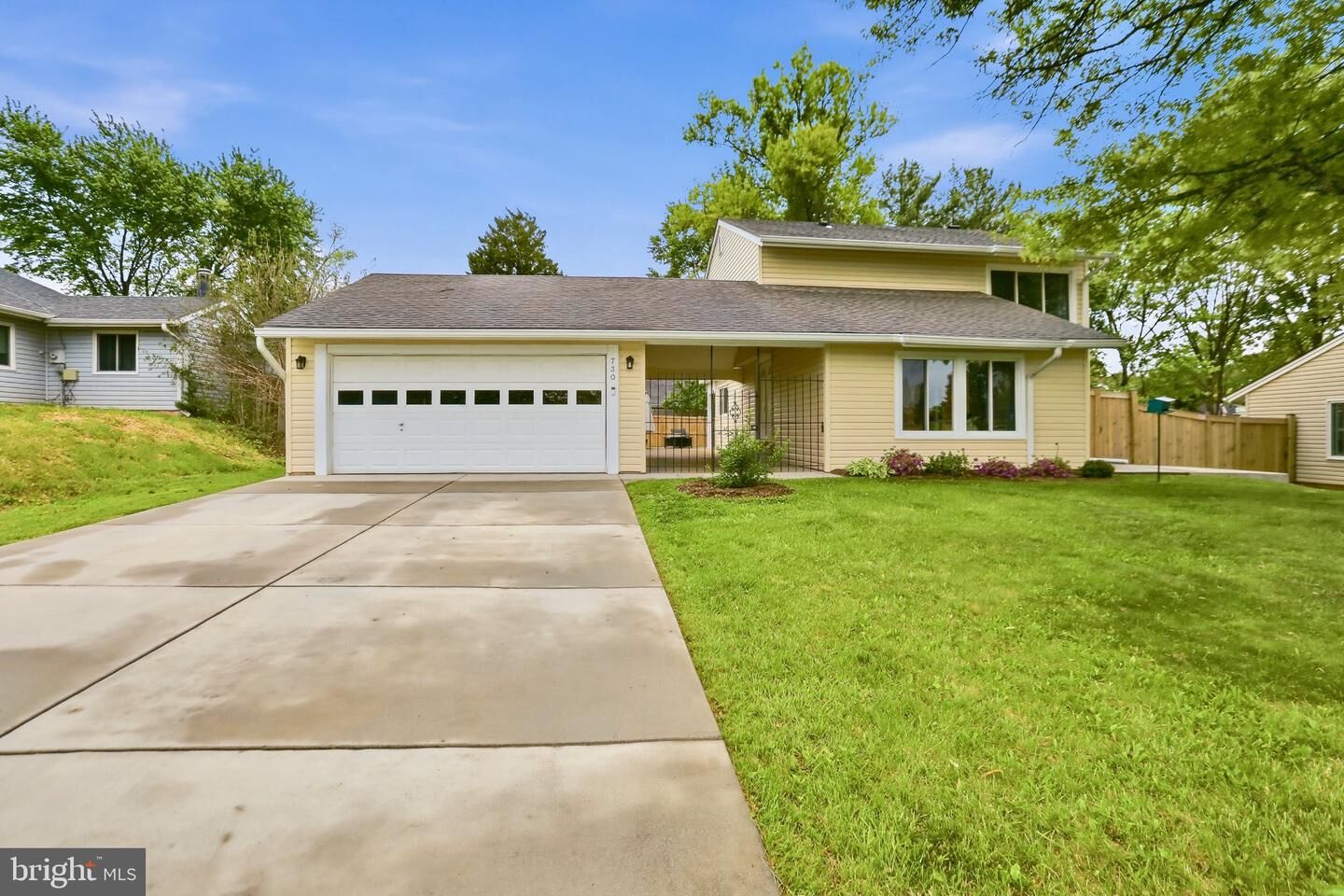 Property Photo:  730 Sugarland Run Drive  VA 20164 