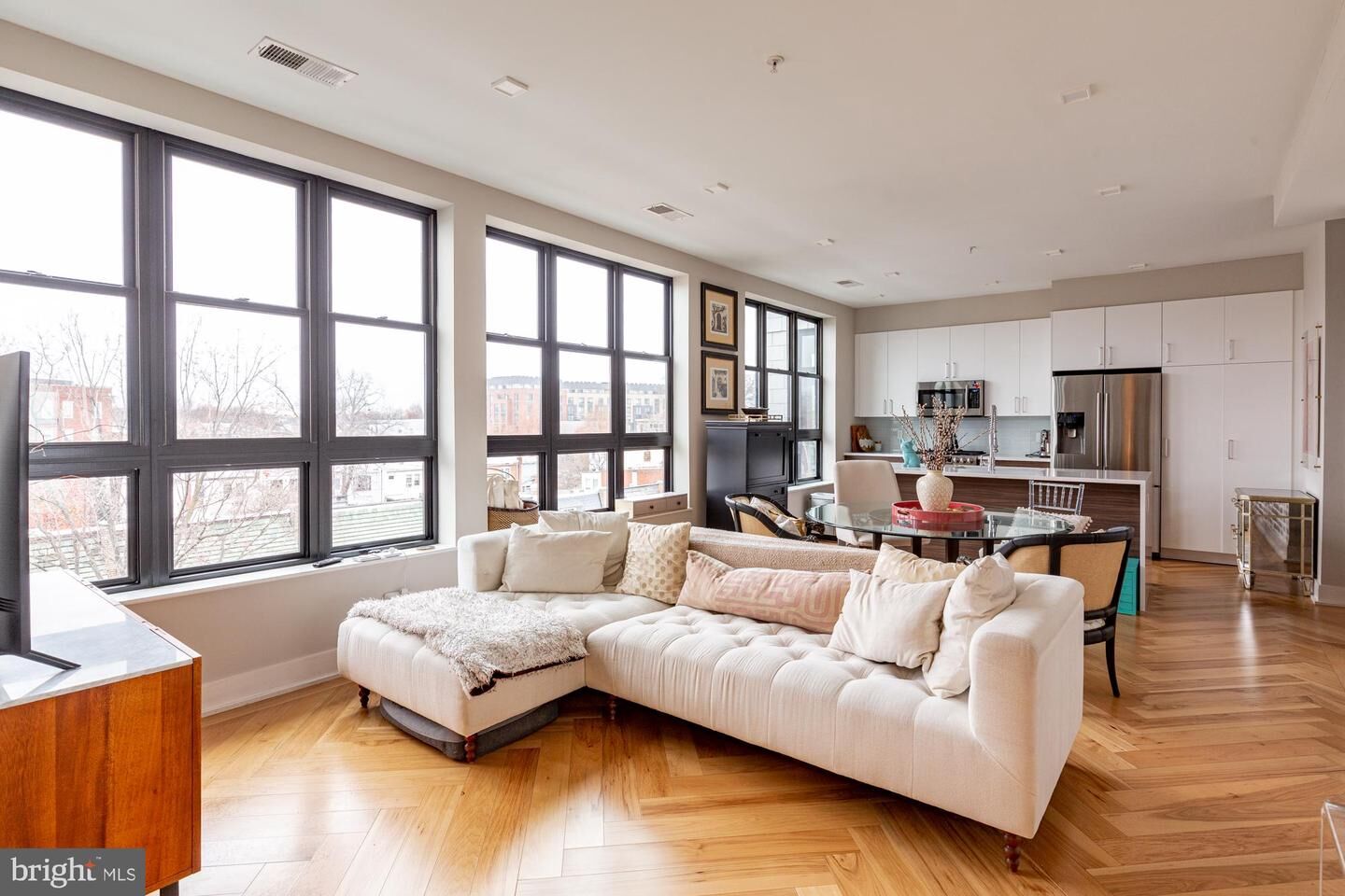 Property Photo:  1345 K Street SE 407  DC 20003 