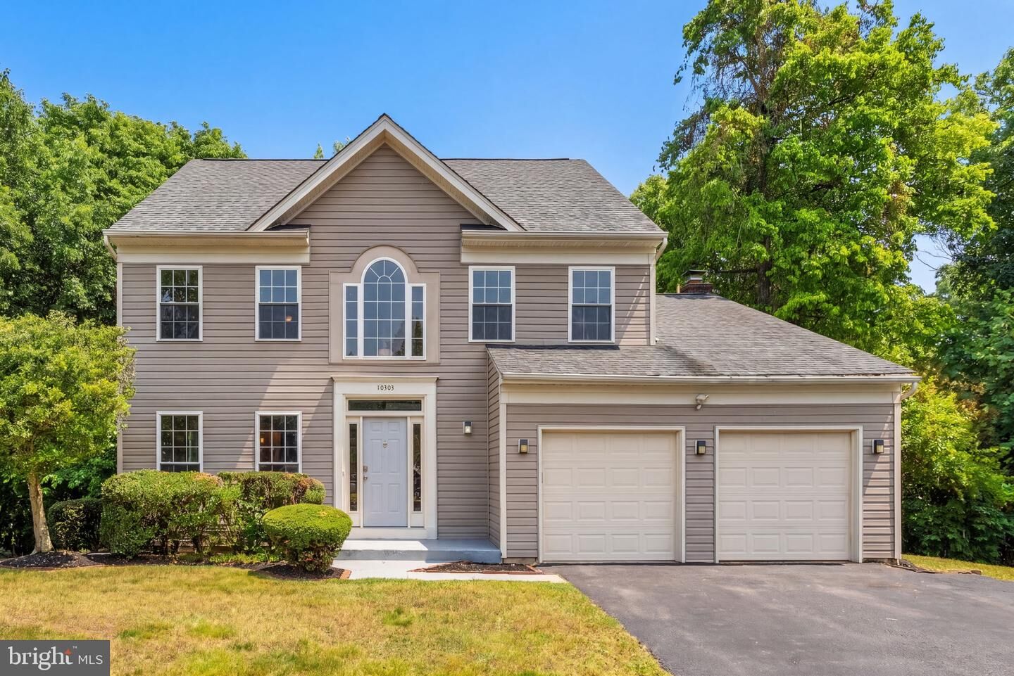 Property Photo: 10303 Augusta Court VA 22408