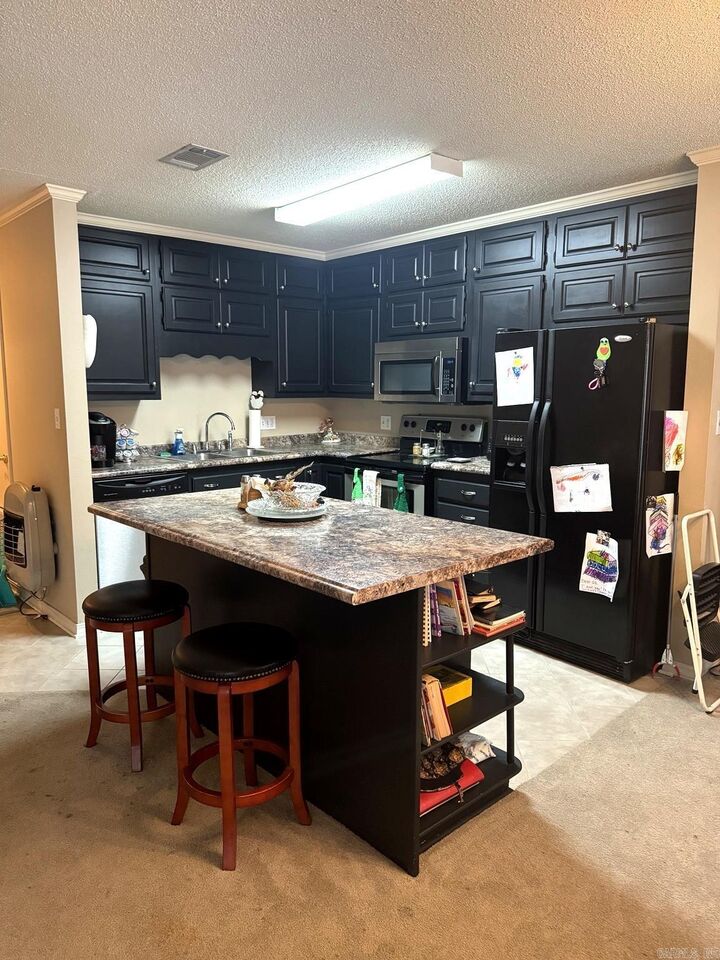 Property Photo:  2910 E Moore Avenue  AR 72143 