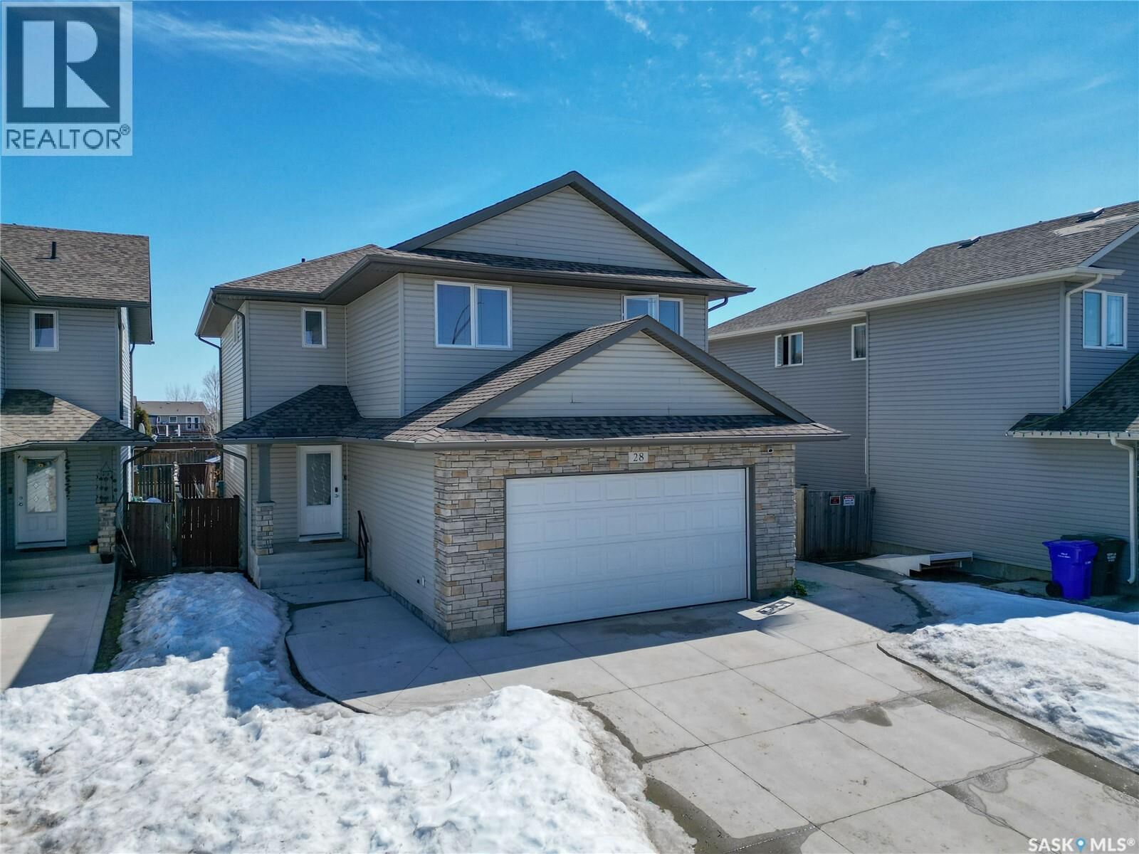 Property Photo:  28 Jack Matheson Crescent  SK S6V 8E6 