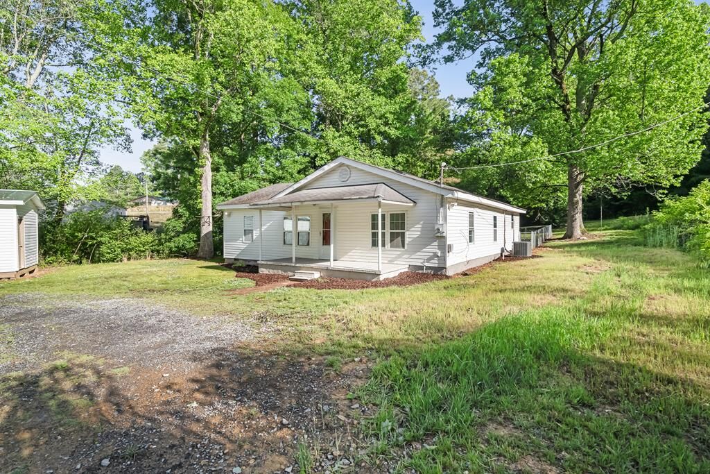 Property Photo:  2720 Old Federal Road S  GA 30705 
