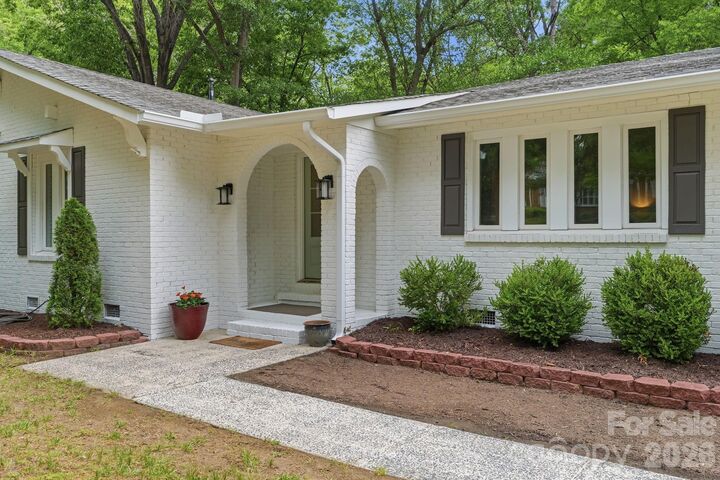 Property Photo:  6535 Summerlin Place  NC 28226 