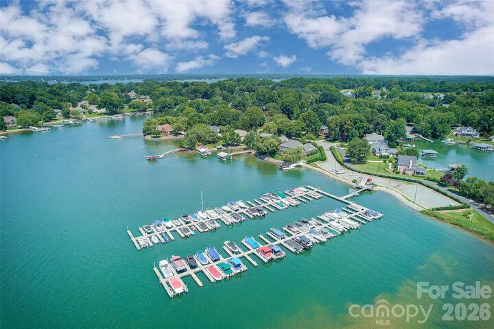 Property Photo:  186 Southhaven Drive  NC 28117 
