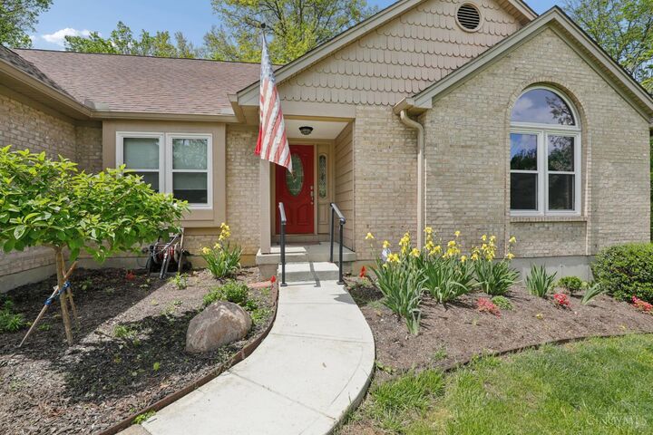 Property Photo:  6242 Davon Court  OH 45140 