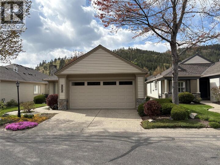 Property Photo: 550 Yates Road 212 BC V1V 1Z4