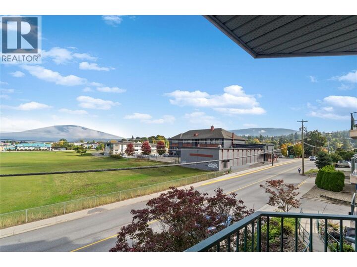 Property Photo: 160 5th Avenue Southwest 301 BC V1E 1R4