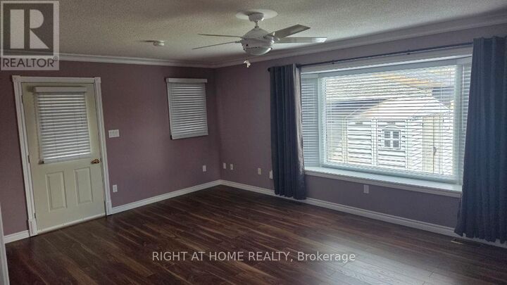 Property Photo: 7564 Redhaven Crescent ON L2G 7H7