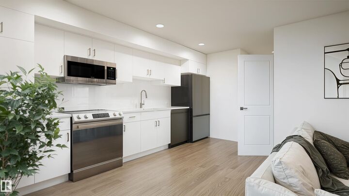 Property Photo: 150 Cashman Crescent SW 166 AB T6W 2P6
