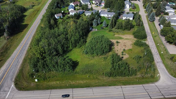 Lakeside Drive — photo 1