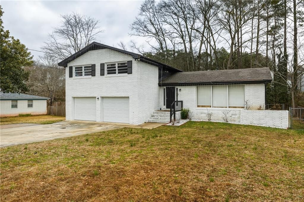 Property Photo:  3875 Wisteria Lane  GA 30331 