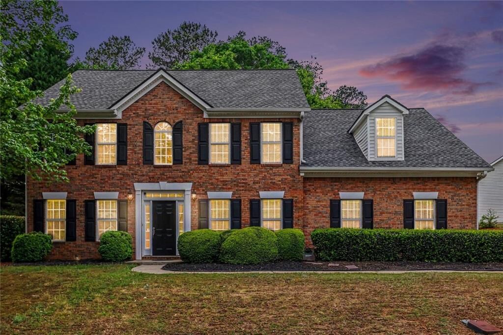 Property Photo:  2523 Oak Bluff Drive  GA 30019 