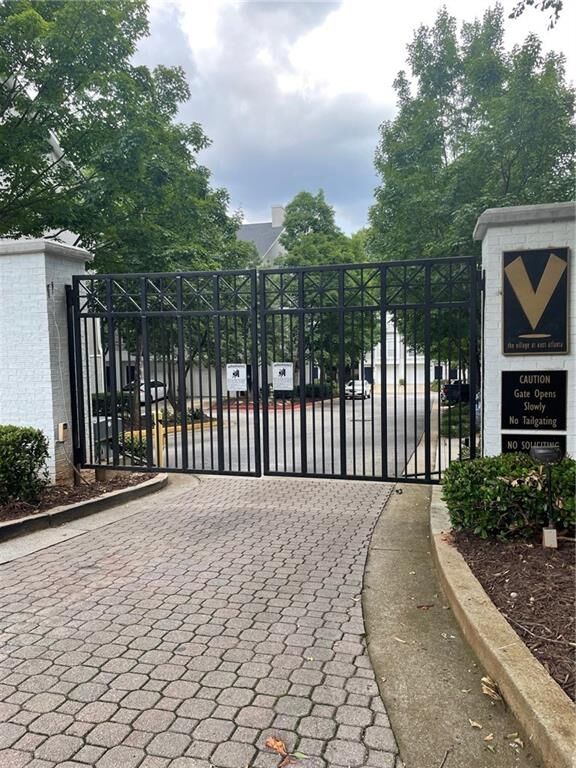 Property Photo:  1162 Village Court SE  GA 30316 
