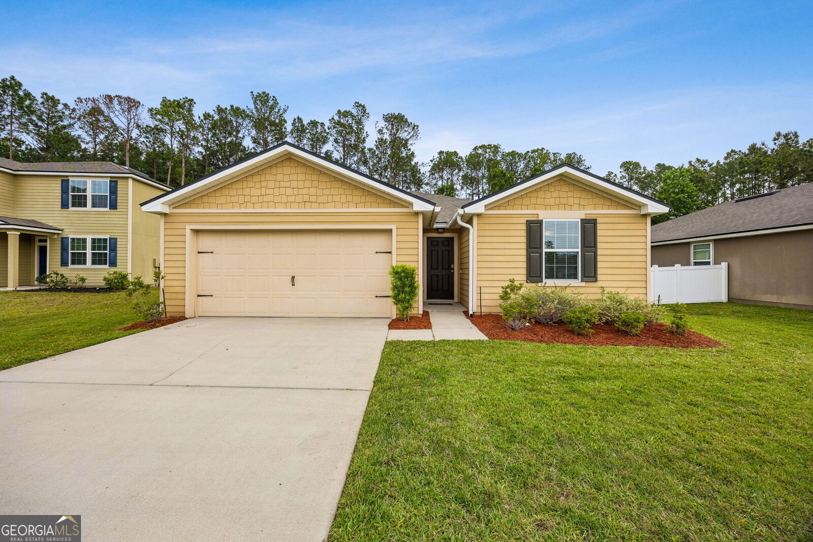 Property Photo:  405 Cedar Breeze Drive  GA 31548 
