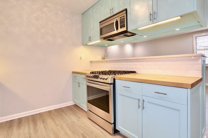 Property Photo:  311 St Michaels Walk 311  NJ 07087 
