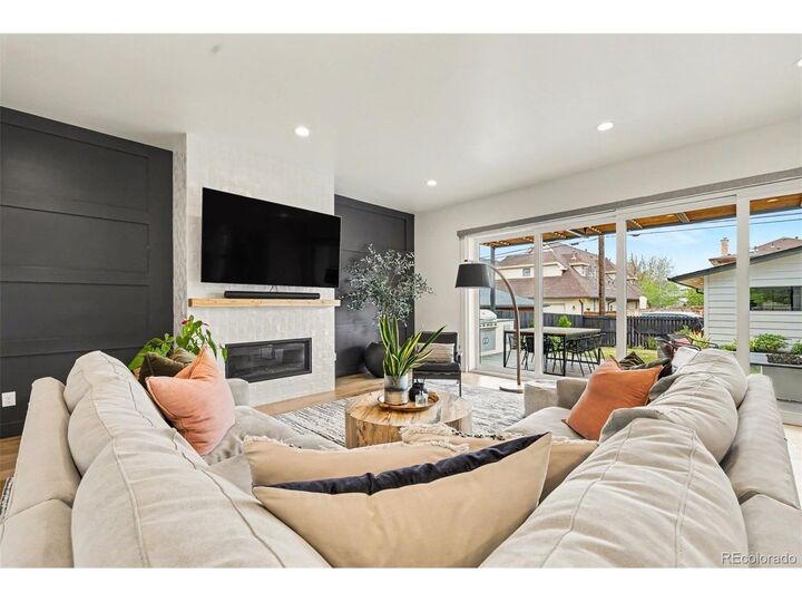 Property Photo:  1275 S Steele St  CO 80210 