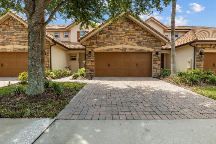 Property Photo:  10410 Belfry Circle  FL 32832 