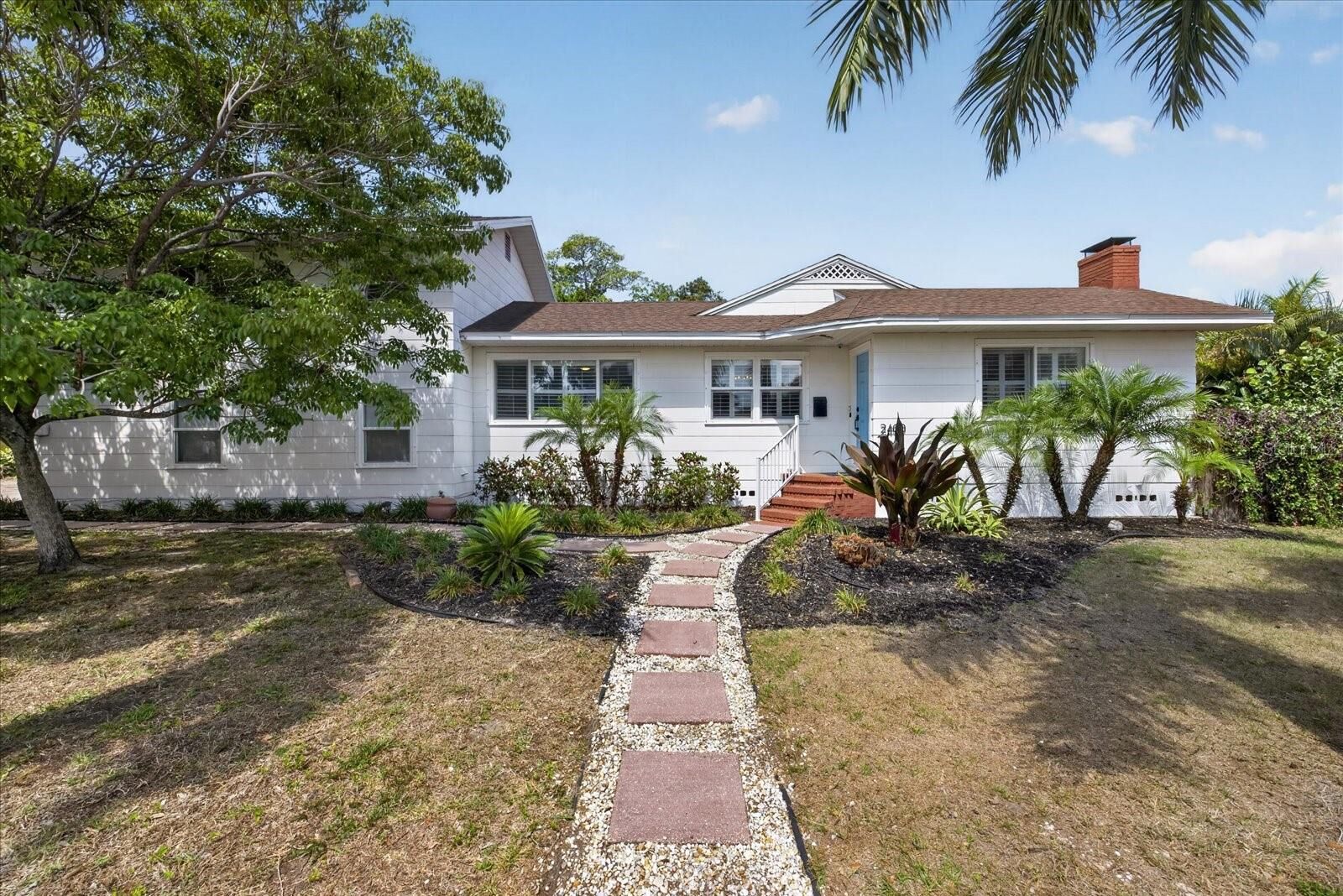Property Photo:  2400 9th Avenue N  FL 33713 