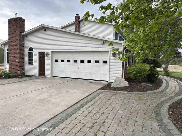 Property Photo:  3314 Dillon Road  MI 48433 