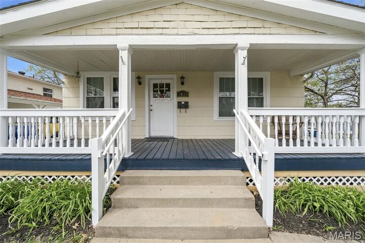 Property Photo:  3833 Midview Avenue  MO 63044 