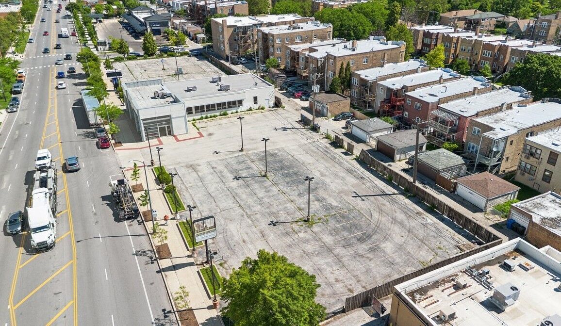 Property Photo: 6017-59 N Western Avenue IL 60659
