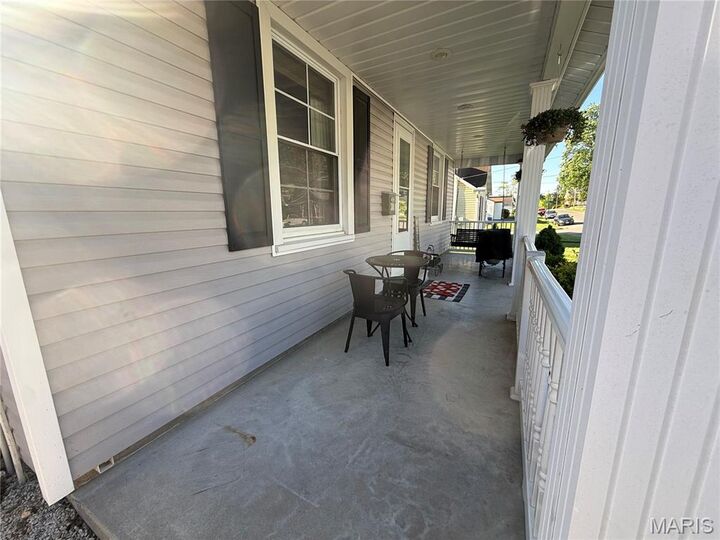 Property Photo: 308 N Ohio Street MO 63755