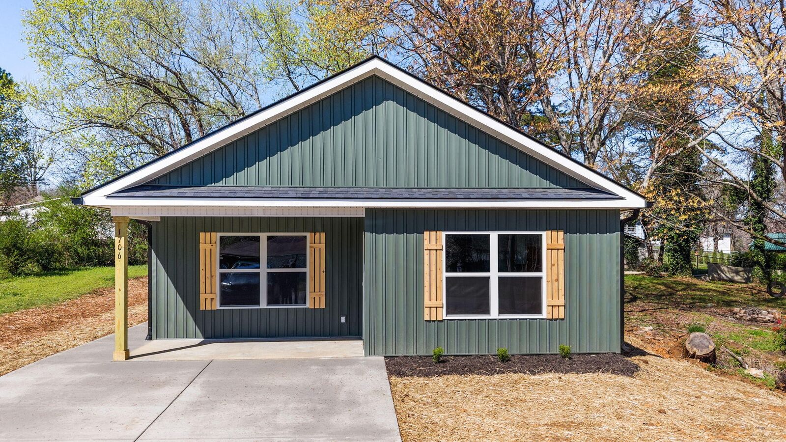 Property Photo:  1706 Westland Drive SW  TN 37311 