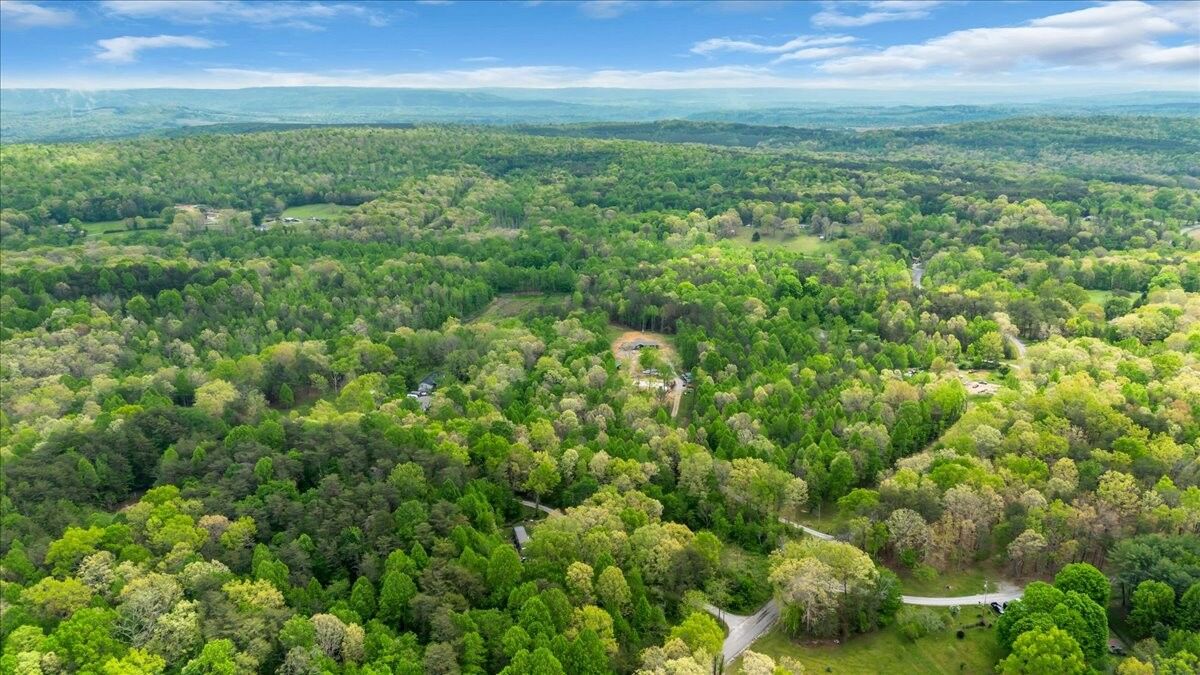 Property Photo:  195 Roddy Springs Rd  TN 37387 
